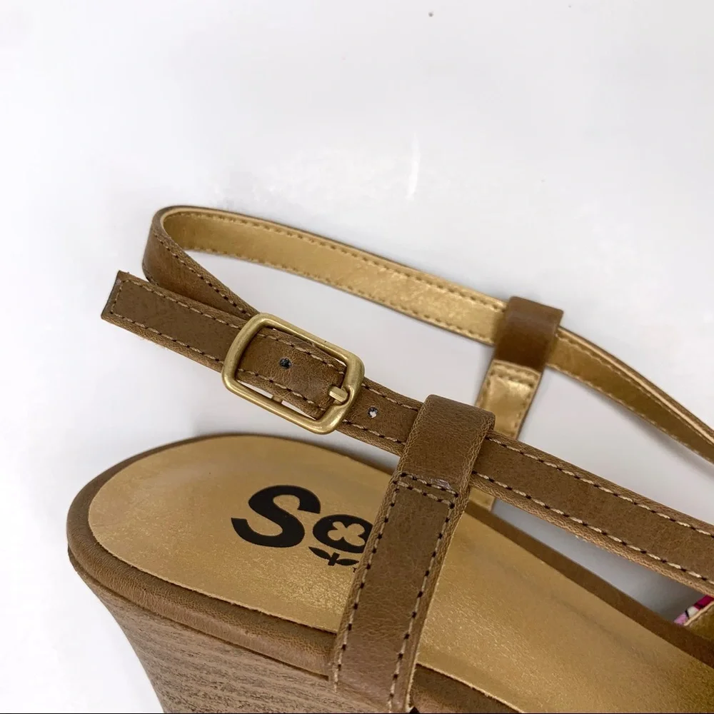 Floral Print Wedge Heel Sandal Canvas Platform Flower Detail Chic Size 7 NEW